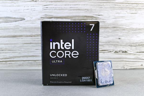 intel core ultra vs amd ryzen ai laptop comparison
